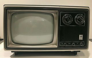Vintage Ge Porta - Color Tv 10 " Color Television 1976 Wood Grain Tube Whe5260wd