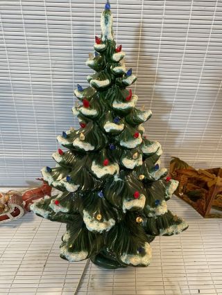 Vintage Ceramic Christmas Tree Atlantic Mold Light Up Flocked Snow 23 
