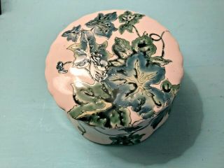 Vintage Hand Painted Chinese Porcelain Trinket Box Green/white Design Leaves Ivy