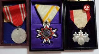 Japanese Order Of Sacred Treasure 6th Class Badge Japan Medal Rising Sun Silver