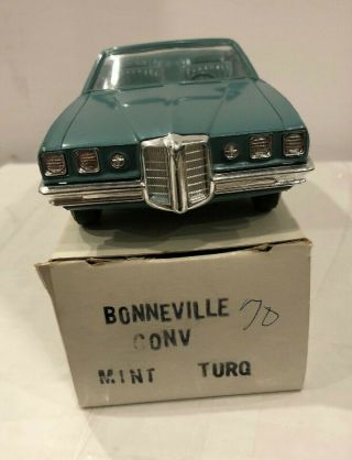 Vintage 1970 Pontiac Bonneville,  2 Door Convertible,  1/25 Dealer Promo Car & Box