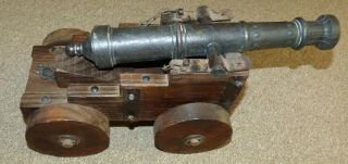 Vintage Cast Iron Black Powder Signal Cannon Wood Base 16 " Barrel Siglo Xviii