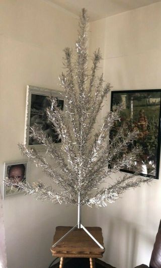 Vintage Aluminum Christmas Tree W/stand 5 1/2 