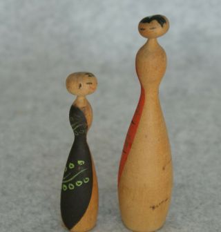 Elegant Small Old Japanese Pair Sosaku Kokeshi Wooden Dolls