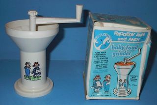 Vintage Raggedy Ann & Andy 1978 Baby Food Grinder With Instructs