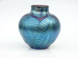Vtg.  Orient & Flume Hand Blown Glass Vase Peacock Blue Iriscene Iridescent Glass