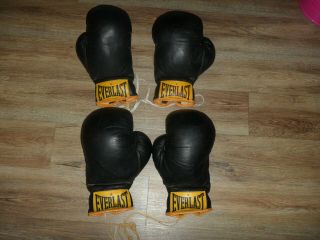 Vintage Everlast Boxing Gloves 14oz.  (2 Pairs)