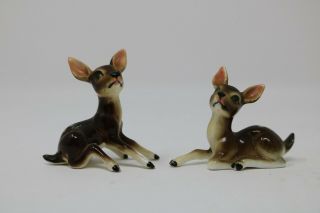Vintage Mini Ceramic Fawn Doe Deer Made In Japan Set Of 2 Sitting (08)