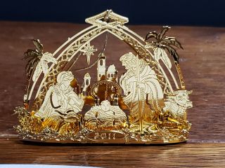 Danbury Gold Plated Christmas Ornament 3d Annual 2011 " Away In The Manger "