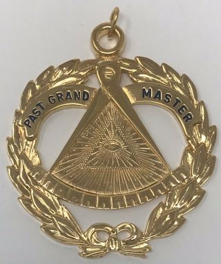 Freemason Masonic Past Grand Master Collar Jewel In Gold Tone