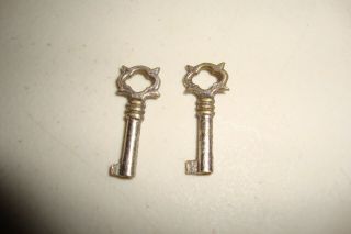 2 - Small Vintage Skeleton Keys For Crafts/earrings 1 Inch