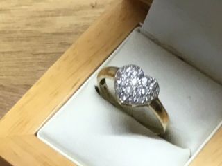 A Pretty Vintage Heart Shaped 9ct Gold And Diamond Cluster Ring,  Size P (tight
