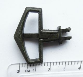 A very rare Medieval bronze crossbow buckle - UK find 3