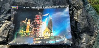 1986 Vintage Revell Space Shuttle Launch Tower And Booster Rockets - 1/144 Complet