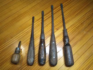 Old Carpenter,  Mechanic,  Vintage Wood And Steel Flat Screw Drivers,  Stanley.