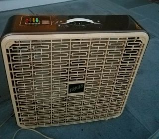 Frigid 3 Speed P20b Vintage Metal Box Fan Made In Usa Brown Tan