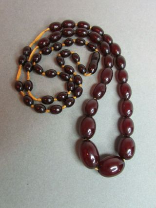 Vintage Cherry Amber Faturan Bakelite Graduated Beads Necklace 30 Grams