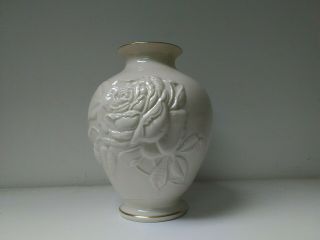 L51 Lenox Embossed Rose Vase Ivory Gold Trim 6.  5 "
