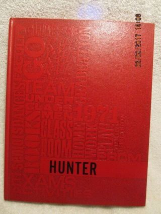1971 Yearbook Huntingburg High School In Great Photos Grades 7 - 12 & No Writing