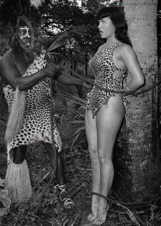 Bunny Yeager Bettie Page In Jungle Land Comic Book Photograph Hand Notated Rare 2