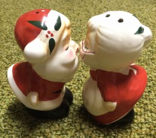 Mr & Mrs Santa Claus Kissing Christmas Ceramic Salt And Pepper Shakers