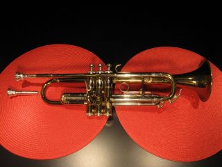Vintage Getzen Deluxe Vanguard 500 Trumpet W/ Bach & Getzen Mouthpieces -