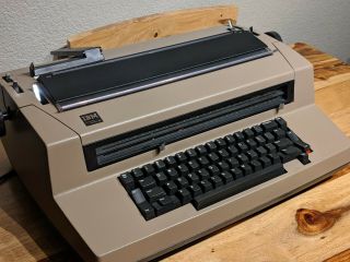 Vintage Ibm Selectric Iii Self Correcting Business Typewriter Tan
