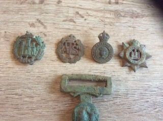 Metal Detecting Finds Army Cap Badges