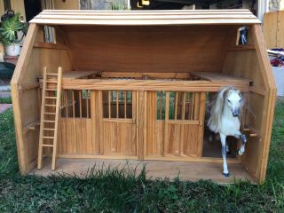 Large Childrens Wooden Toy Horse Stable Barn With Horse
