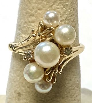 Vintage 14k Gold Five Lustrous White 4mm To 6mm Pearl & Diamond Ring,  Size 6.  25