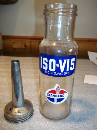 1946 Standard Oil Co.  " Iso - Vis " Glass Quart Oil Bottle & Spout