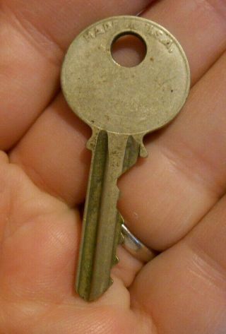 Vintage Old Yale & Towne Door Lock Padlock Brass Key 7A524 3