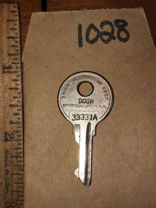 Vintage Old Antique Briggs Stratton Basco Ford Model A Key Dope 33331a Lot1028
