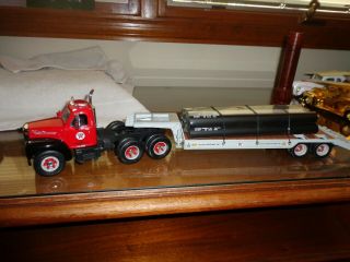 Vintage Texaco Pipe Line 5 1960 Mack Tandem Axle Lowboy And Pipes
