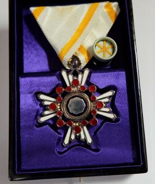 Japanese Order Of Sacred Treasure 6th Class Badge Japan Medal Enamel Silver