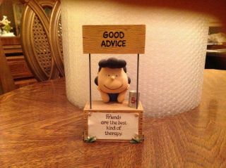 Hallmark Peanuts,  Lucy,  Good Advice Statue