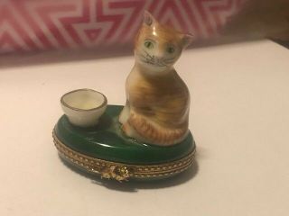 Limoges France Peint Main Trinket Box Tabby Cat Milk Tea Cup Vintage Mouse Clasp