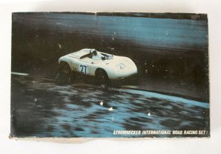 Vtg 1964 Strombecker International Road Racing Set No.  9935 - 1/32 Scale - Xlnt