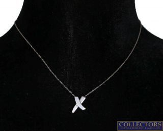 Ladies Tiffany & Co.  Paloma Picasso 925 Sterling Silver " X " Kiss 17.  00 " Necklace