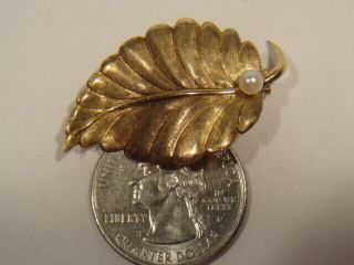 14k Gold Pin Brooch Leaf With Small Pearl Art Deco Era Old 1 1/2 X 1 Inches Old
