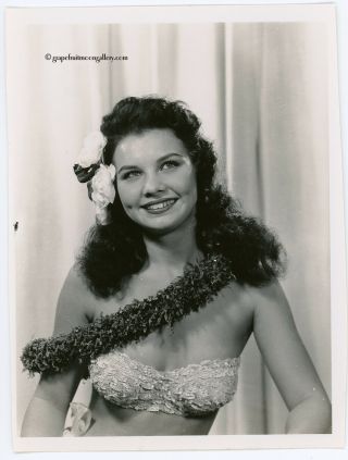 1950s Bunny Yeager Pin Up Photograph Hula Girl Bonnie Carroll Nani Maka 2