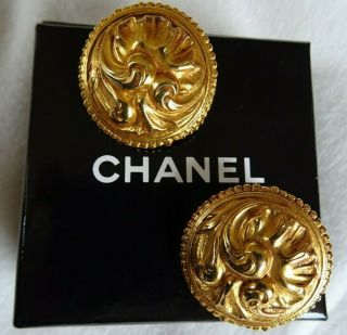 Chanel Vintage Gold Baroque Clip On Earrings
