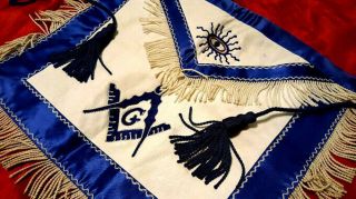HANDSOME SYMBOLIC Vintage MASONIC BLUE LODGE APRON Leather & Silk MASTER MASON 2