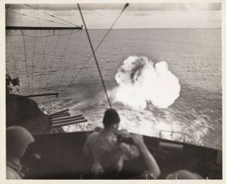World War Ll Battle Of Saipan Garapan Mariana Islands (6 Photos) - 1944