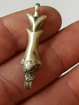 FANTASTIC EXTREMELY RARE ANCIENT SILVER FISH PENDANT.  3,  3 GR.  41 MM 2