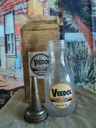 Vintage Veedol Motor Oil Bottle Quart Glass Jar And Spout With Box