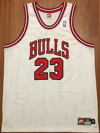 Vintage Authentic Nike 1997 Michael Jordan Chicago Bulls Nba Jersey Sz 52