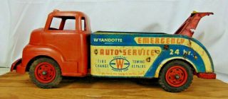 Wyandotte Emergency Auto Service Toy Tow Truck