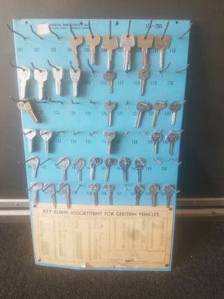 Locksmith Vintage Curtis Industries German Auto Key Blanks And Display Board