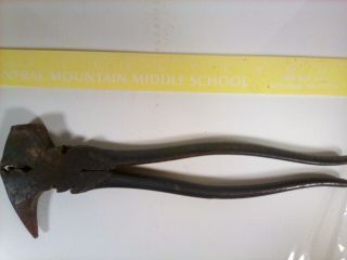 Vintage Well Crescent 1936 - 10 Fencing Pliers,  Crescent??